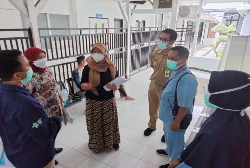 Komitmen RSUD Blambangan Tekan Angka Tuberkulosis