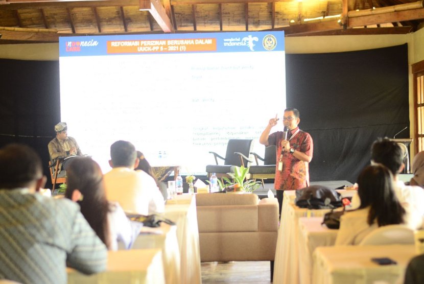 Berbenah Disbudpar Banyuwangi Dorong Pelaku Pariwisata Urus Izin Usaha 