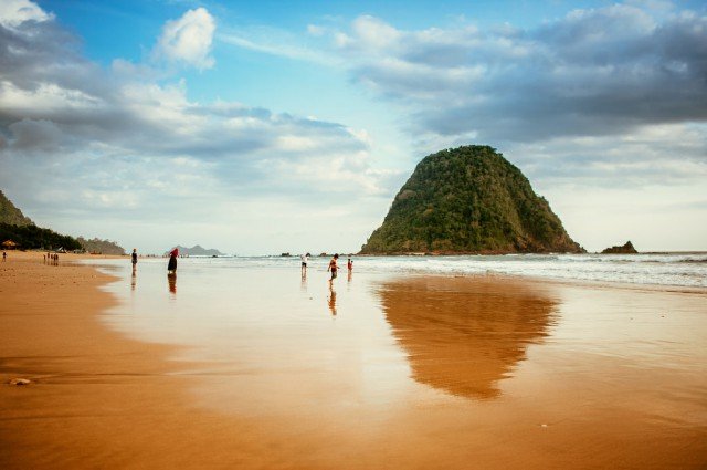 Libur Imlek, Pulau Merah Jadi Destinasi Andalan Banyuwangi